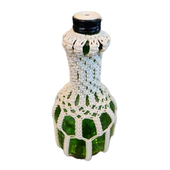 Vtg Retro Boho Macrame Green Wine Bottle French Country Farmhouse Decor - Picture 2 of 9